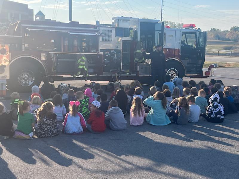 Firefighter speaks to primary students